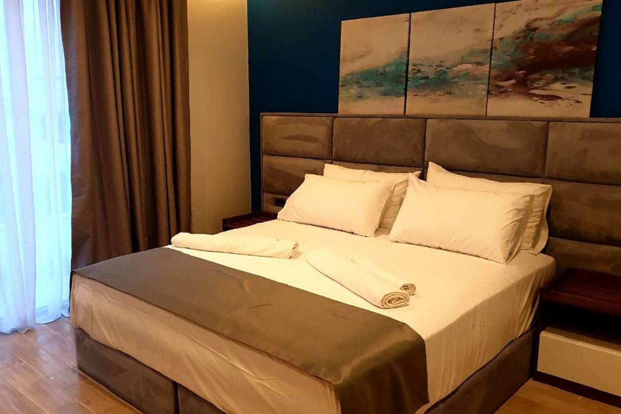 Henry Resort And Spa Durrës Buitenkant foto